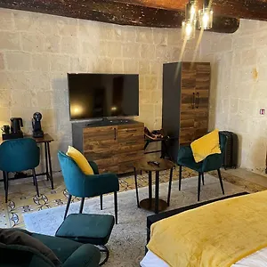  Bed & Breakfast Babel